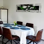 דירה Designer Mit Kamin