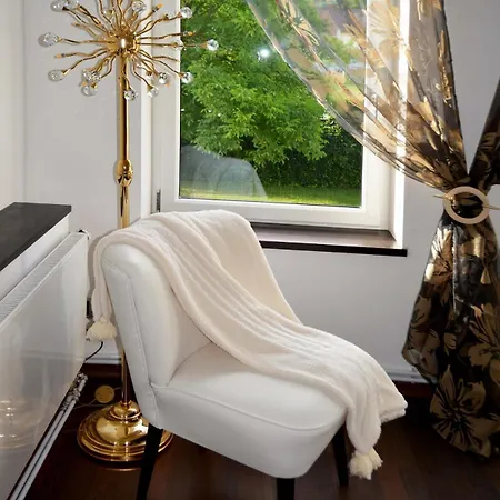 Designer Mit Kamin Appartamento *