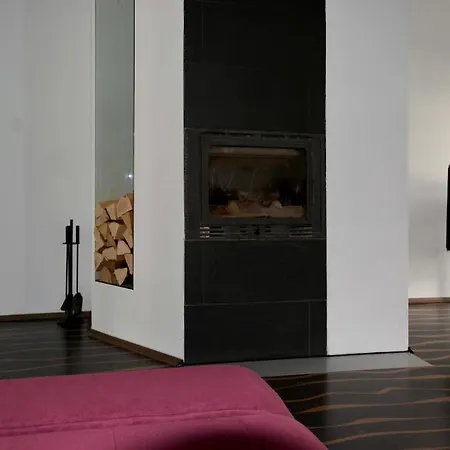 Designer Mit Kamin *