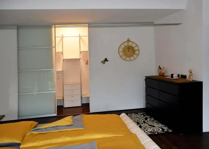 Apartment Designer Mit Kamin Hartberg