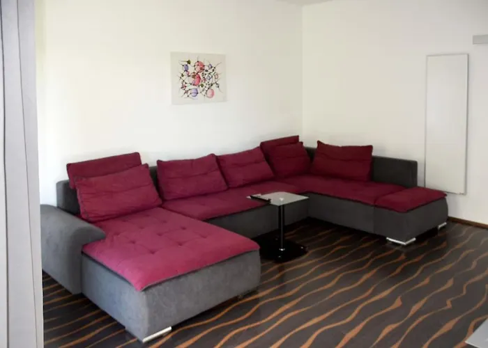 Designer Mit Kamin Apartment